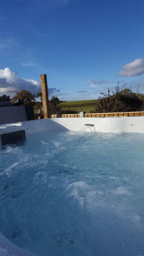 הוילה שרוסברי Ruth'S Refresh Country Retreat With Private Hot Tub מראה חיצוני תמונה